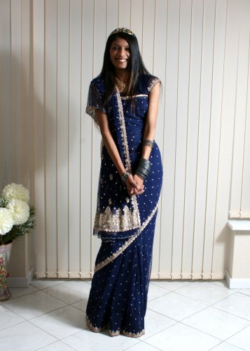 Modelling her sari